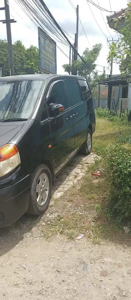 Nissan Serena 2005 Bensin