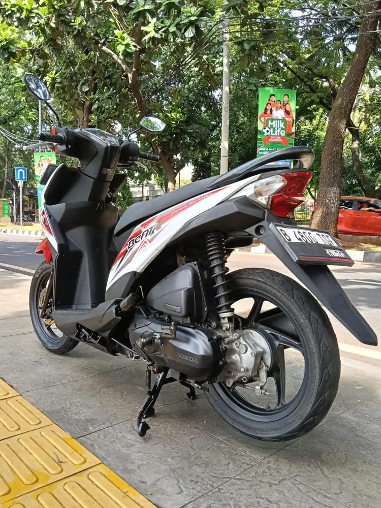 DIJUAL CASH HONDA BEAT CW CBS FI THN 2015 PAJAK IDUP SIAP PAKAI