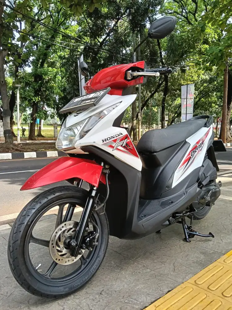 DIJUAL CASH HONDA BEAT CW CBS FI THN 2015 PAJAK IDUP SIAP PAKAI
