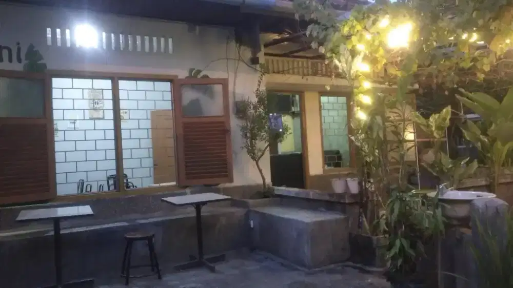 lowongan kerja, Butuh barista perempuan