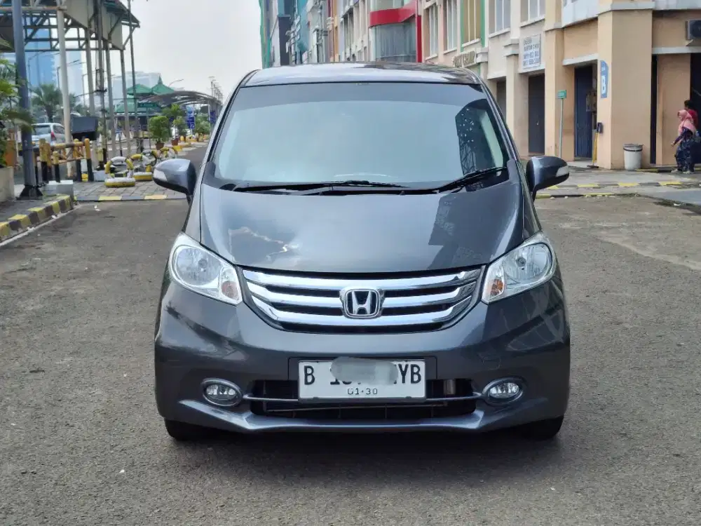 Honda Freed PSD thn 2014 super istimewa