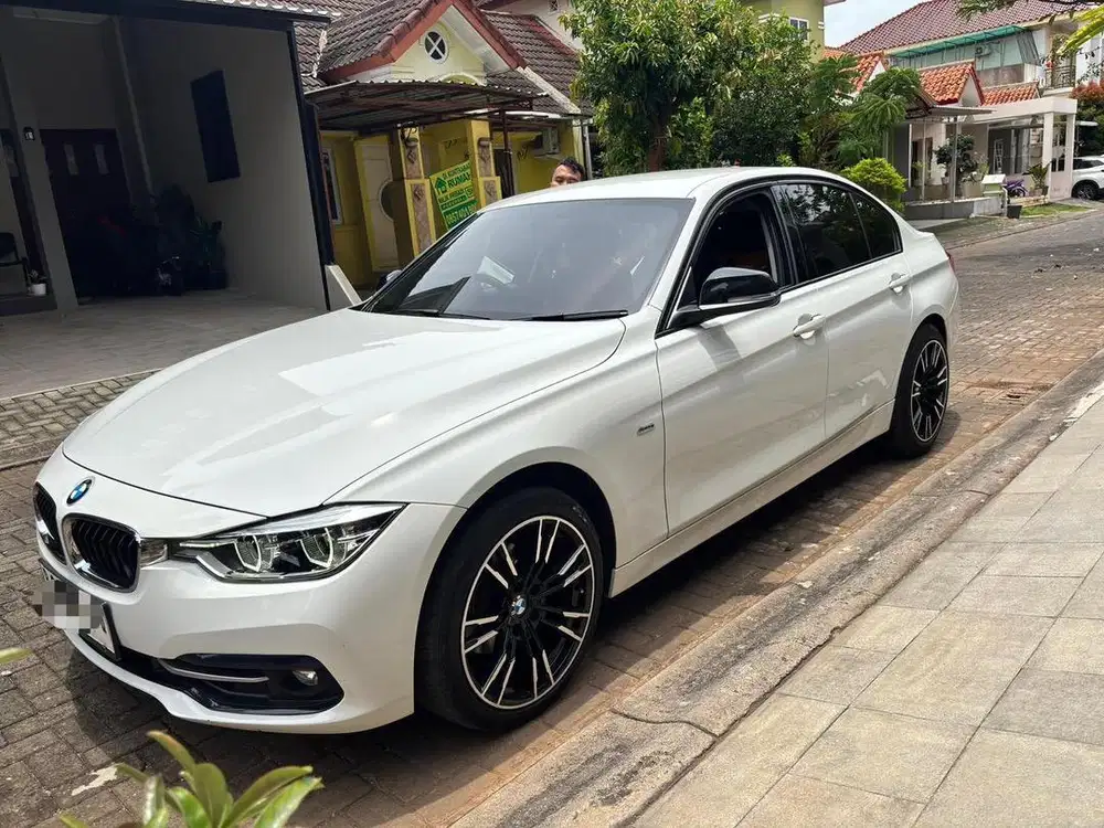 Bmw 320i Sport tahun 2017