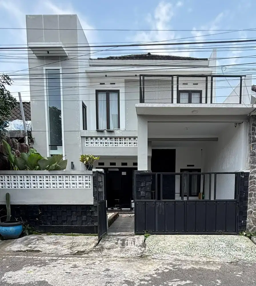 Rumah 2 Lantai area Borobudur Dekat Hwa ind Luas