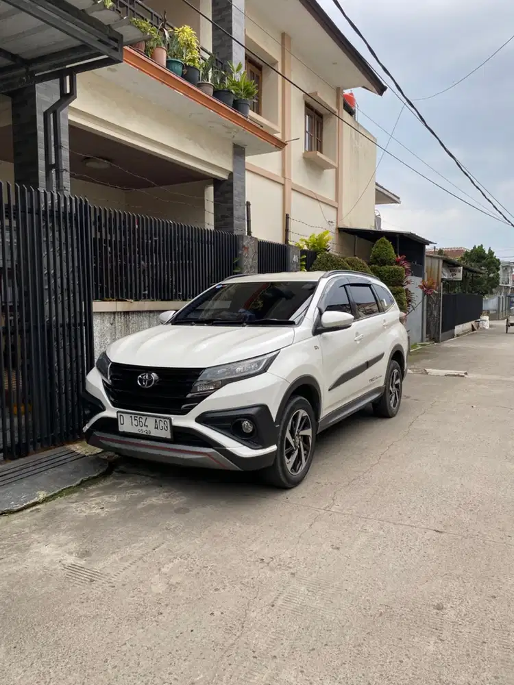 Toyota Rush 2018 Bensin