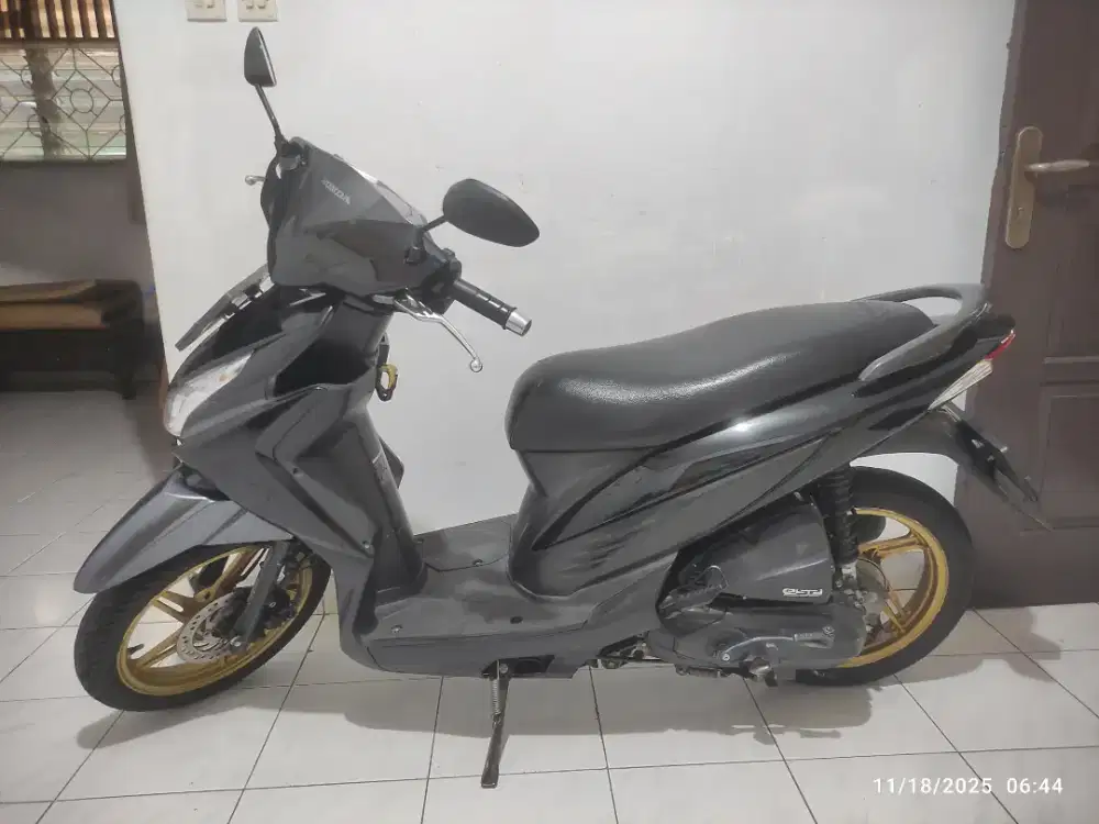 Honda Vario Agnes 110 Tahun 2018 Black pajak panjang negotiable