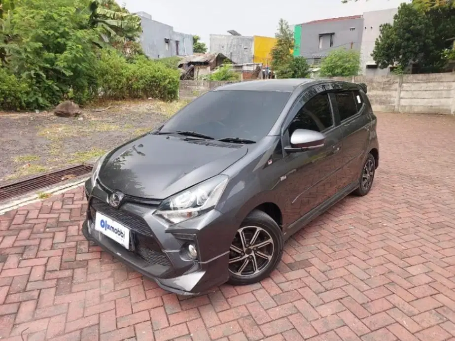 DP MURAH Toyota Agya 1.2 GR Sport Bensin-MT 2021 ABU-ABU AAF