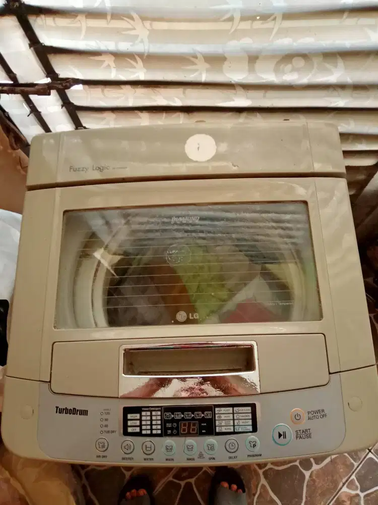 Mesin cuci digital LG Turbo Drum