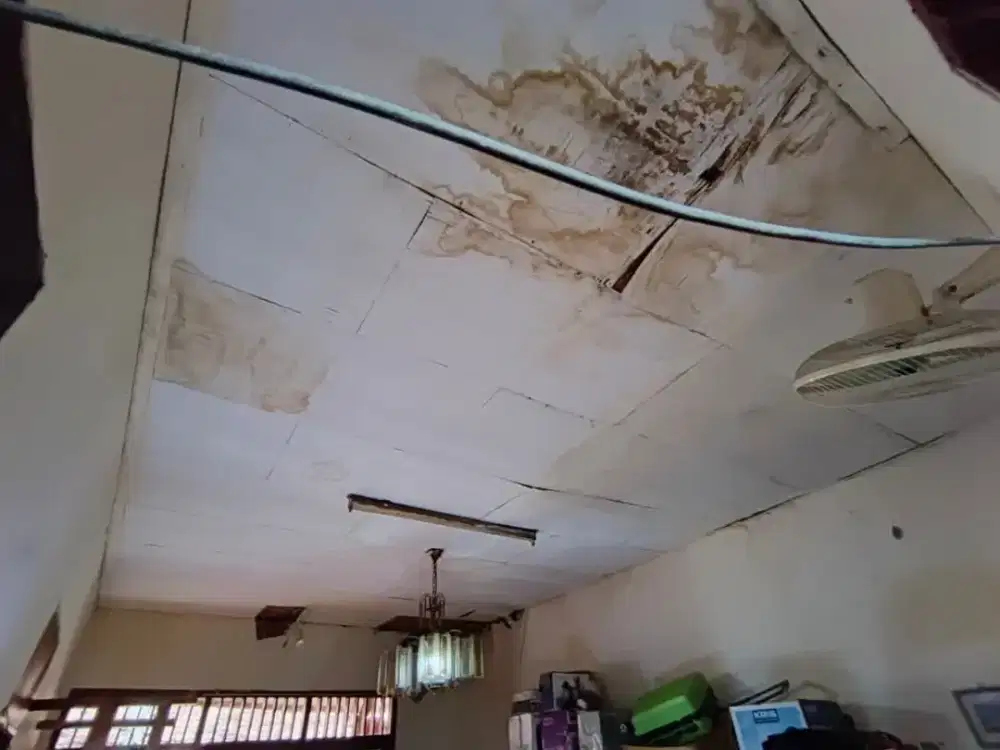 Tukang perbaikan atap bocor, perbaikan talang air plapon tukng renvasi