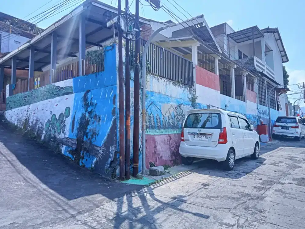 RUMAH KODYA MURAH HOOK DI KOMP PADASUKA CICAHEUM KOTA BANDUNG