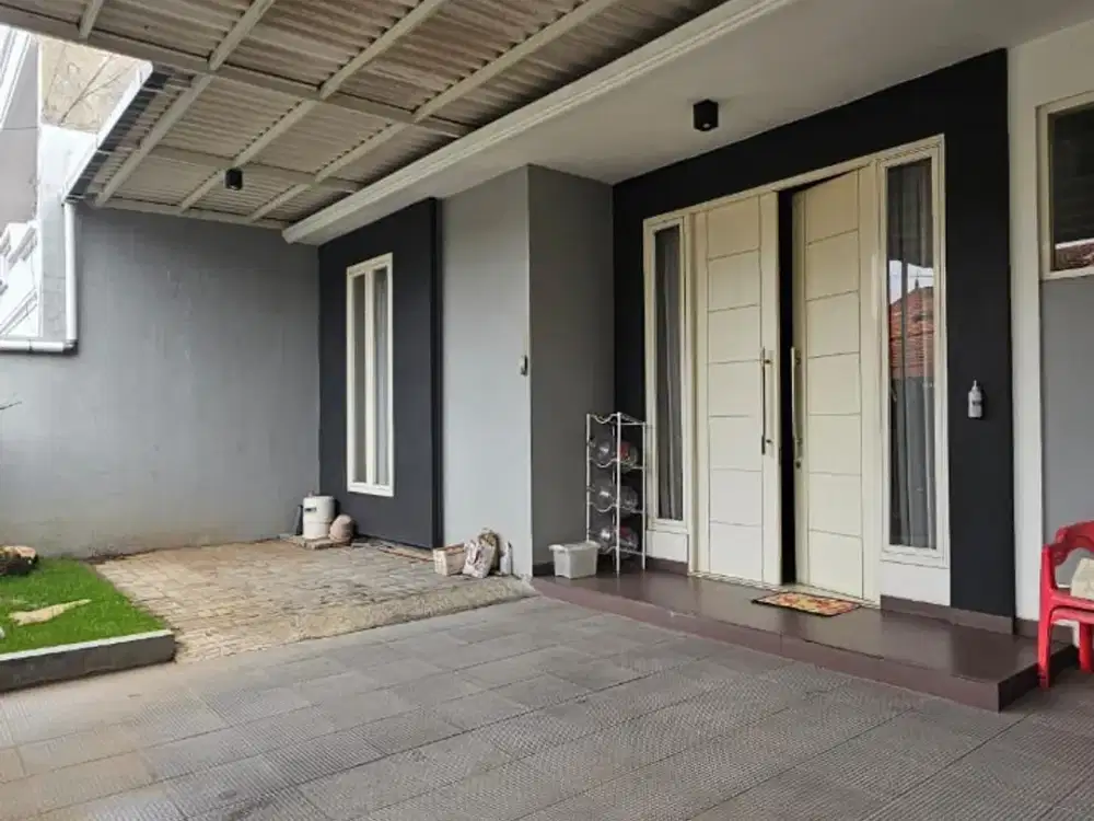 Rumah Manyar Minimalis