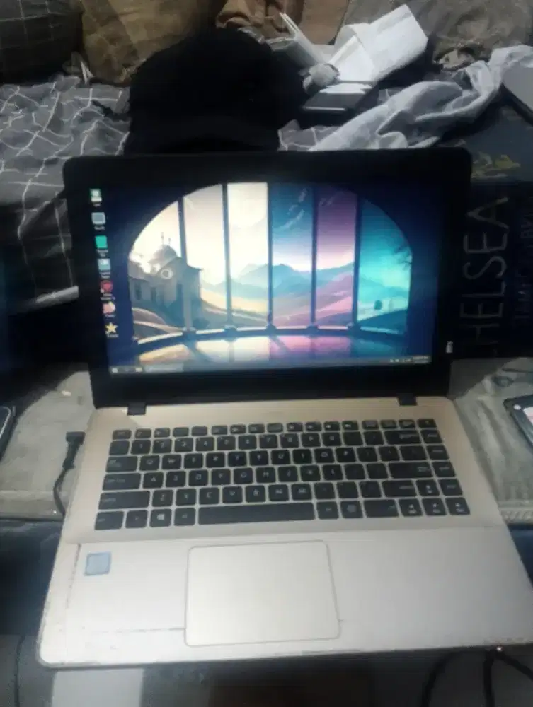 Asus X442UR I7 dual VGA minus