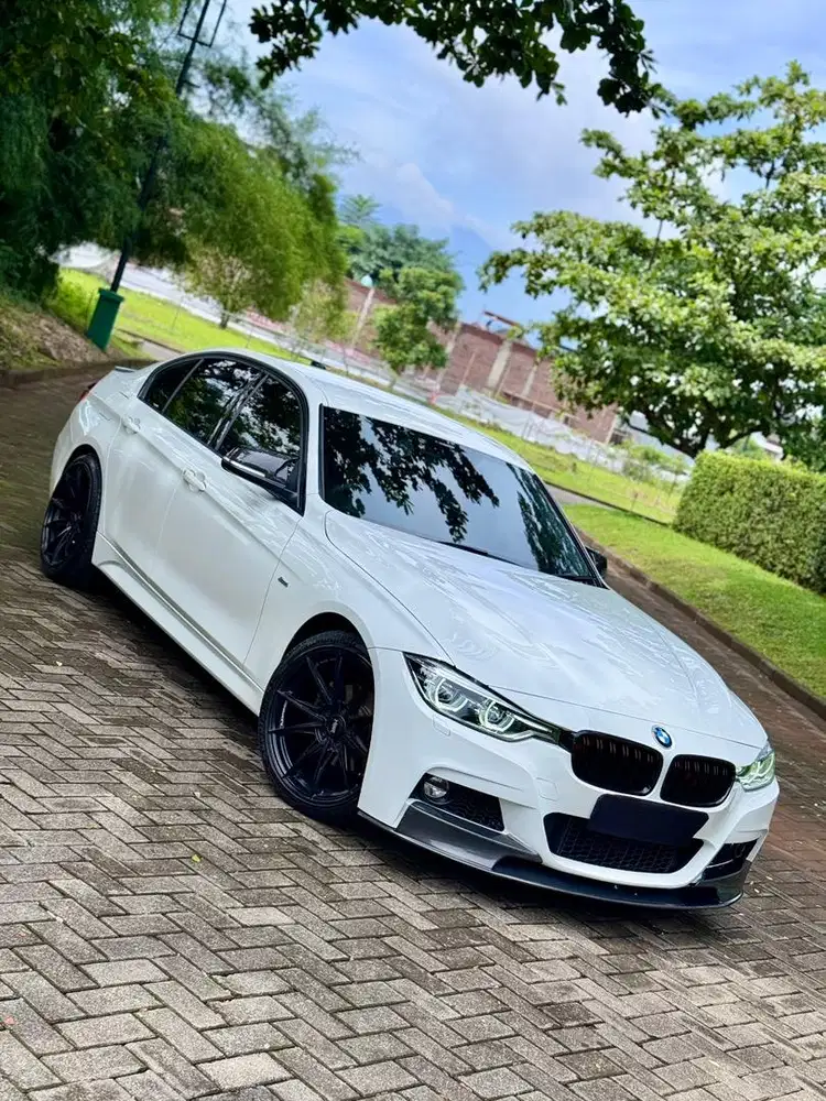 KM 35rb BMW 320i LCI F30 B48