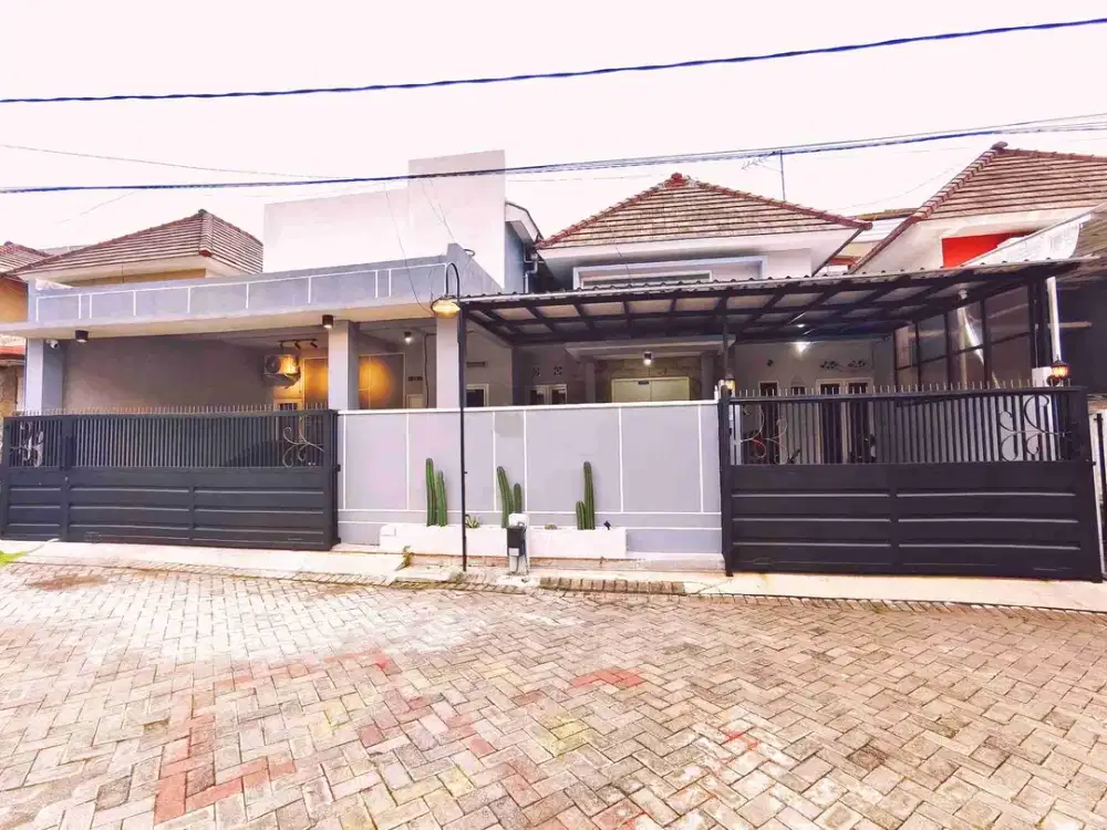 Rumah modern perumahan sukun