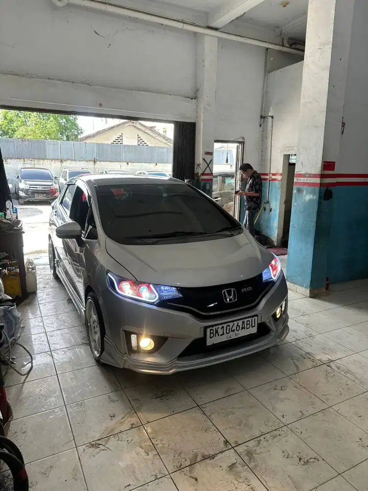 (DP15jt) Honda Jazz Rs Matic 2015 Murah