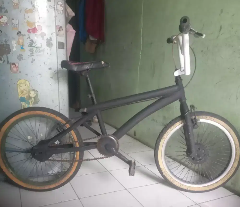 Sepeda BMX united UK 20