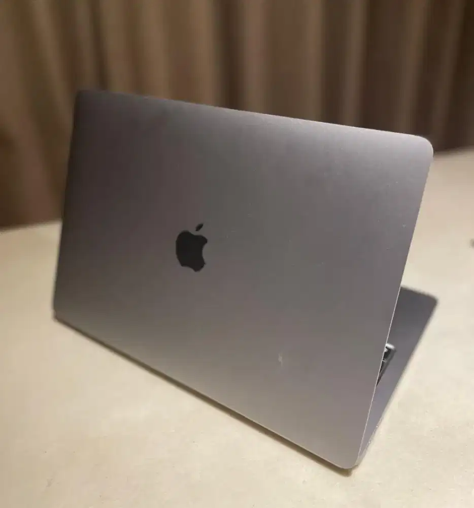 Macbook Air M1 13.3 ibox