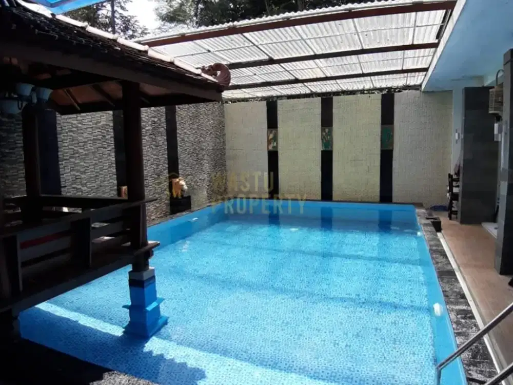 RUMAH MEWAH DIJUAL DENGAN ISINYA TANAH LUAS DEKAT JOGJA BAY