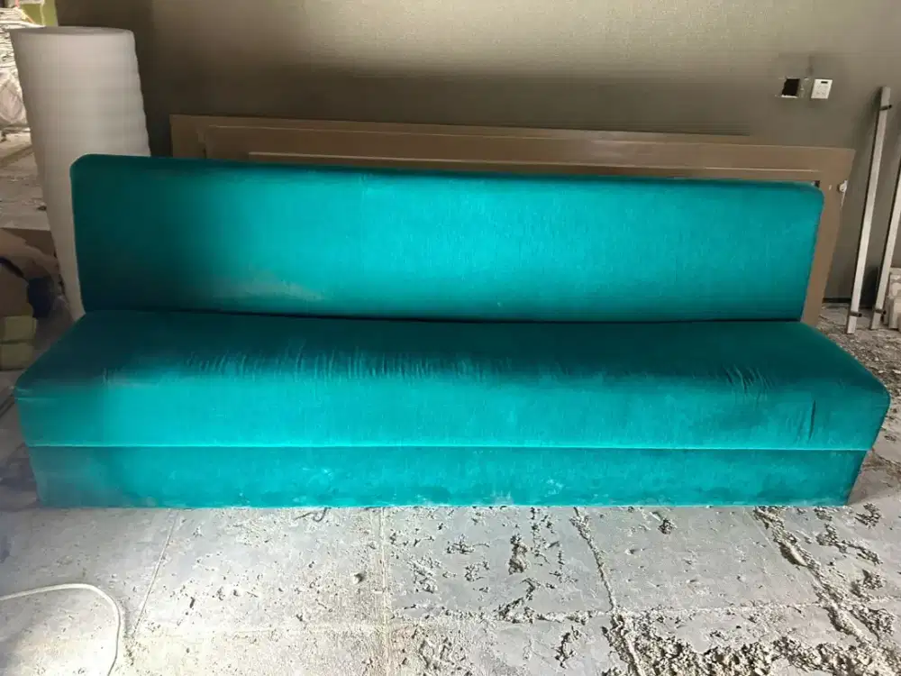 Sofa cantik sangat empuk good condition panjang