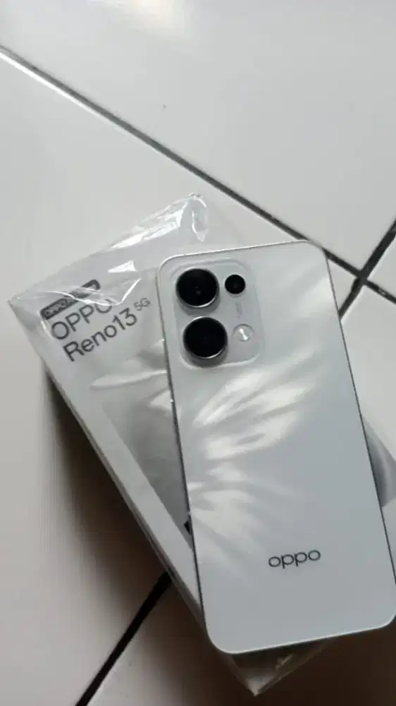 Oppo Reno 13 5g