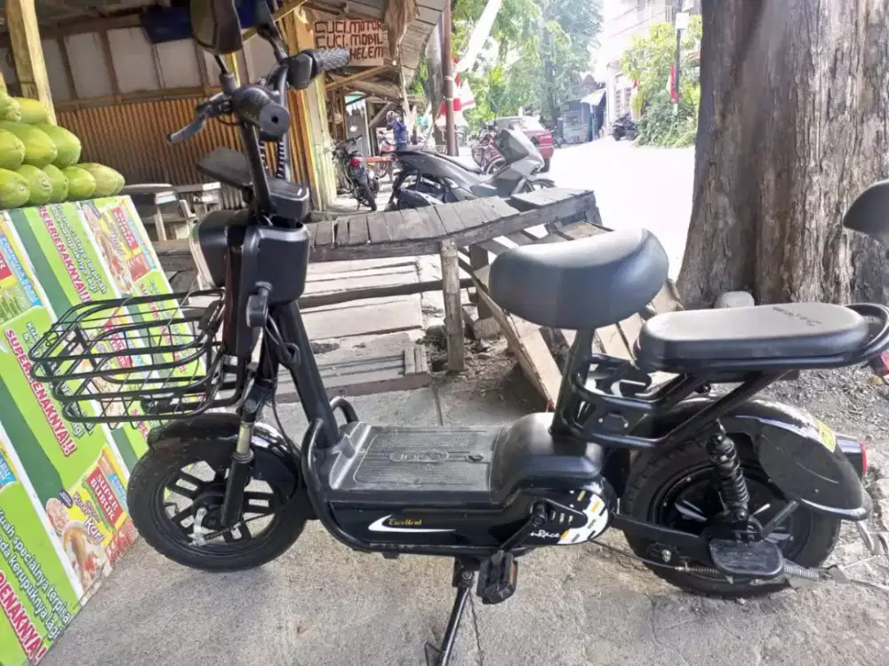 Sepeda Listrik SunRace Exelent