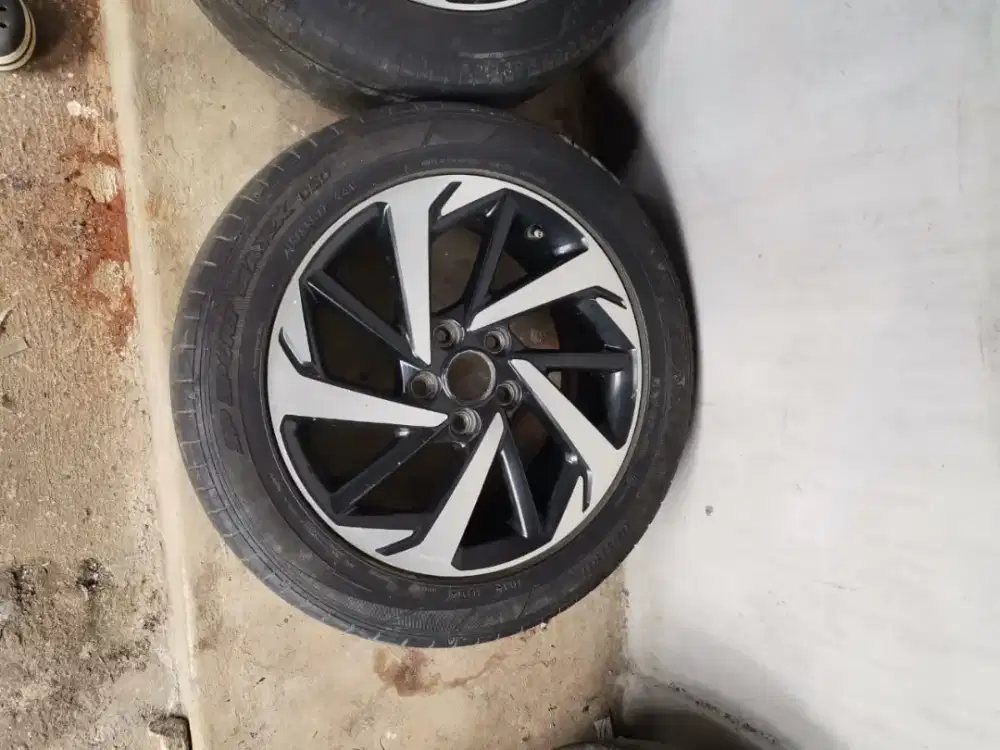 4 pcs R17 pcd 5 x114 bonus ban