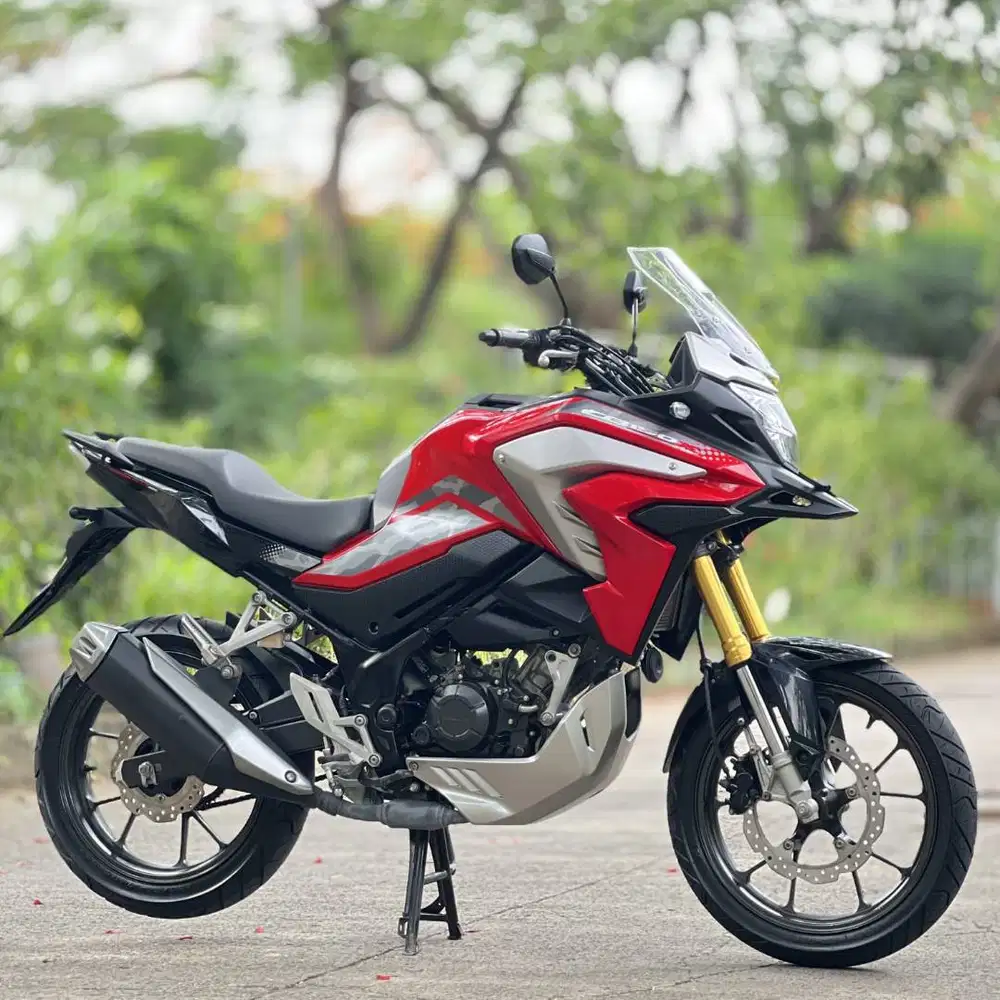 HONDA CB150X MERAH SILVER 2022 KM LOW PAJAK PANJANG GASPOL