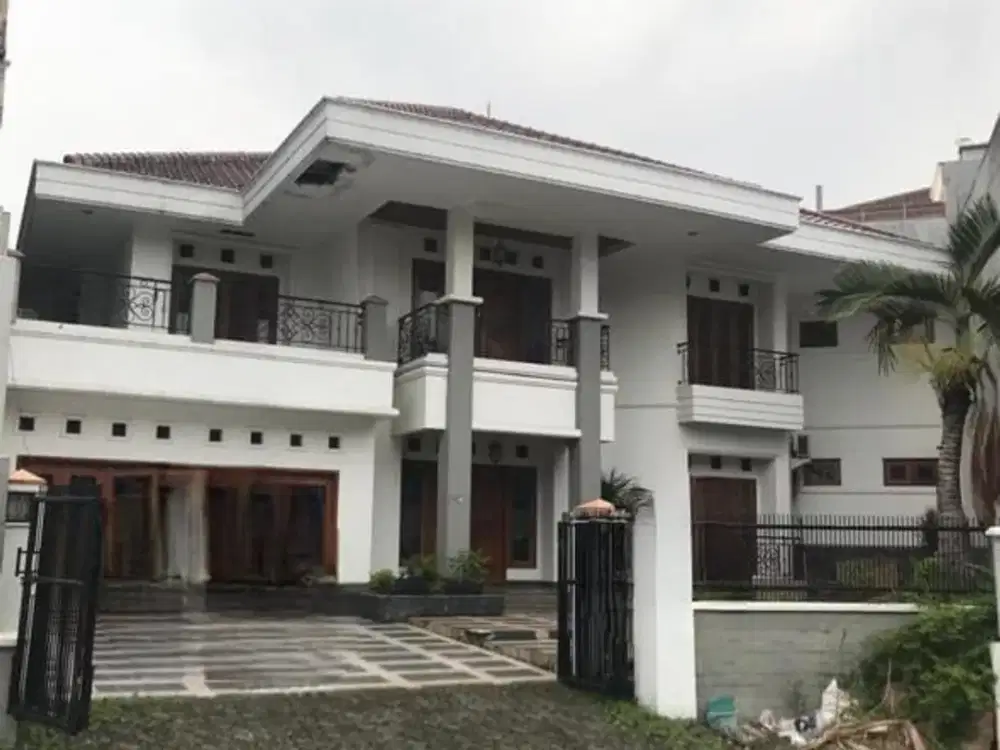 rumah bagus 2 lantai di kelapa gading