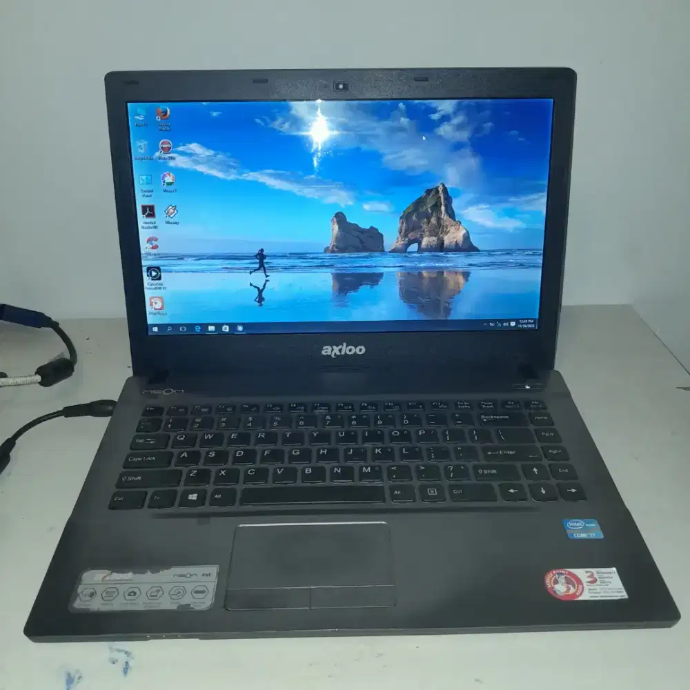 Laptop Axioo i7 slim