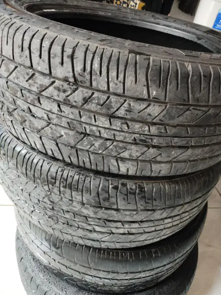 Ban Bridgestone potenza 185/55 R15