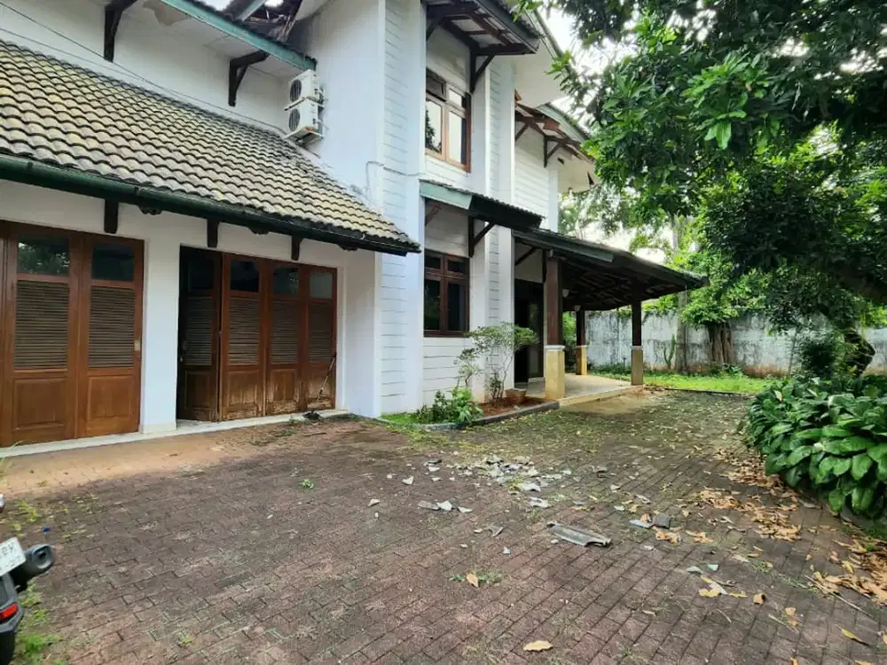 FOR SALE – Rumah Bagus 2 Lantai Siap Huni di Kemang, Jakarta Selatan