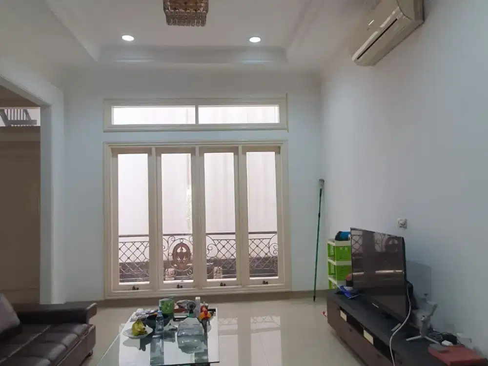 Disewa Rumah PIK Manyar 3Lt Uk 175m² at Jakarta Utara