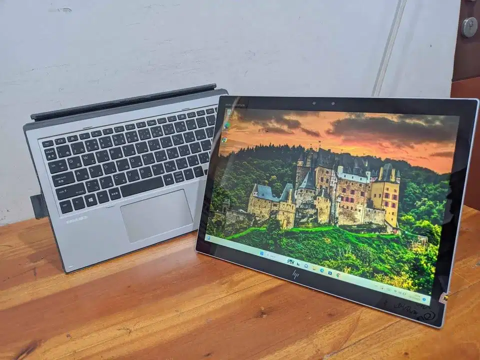 Laptop 2in1 HP Elite X2 Tablet Core i5 Gen 8 Ram 8GB SSD 256GB