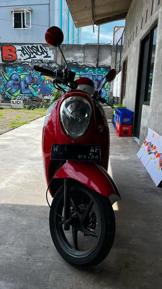 Scoopy 2016 Warna Merah