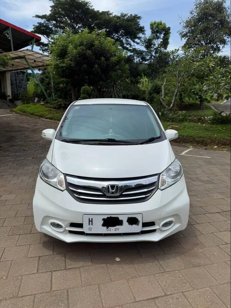 Honda Freed 2014 Auotomatic Tangan Pertama PSD