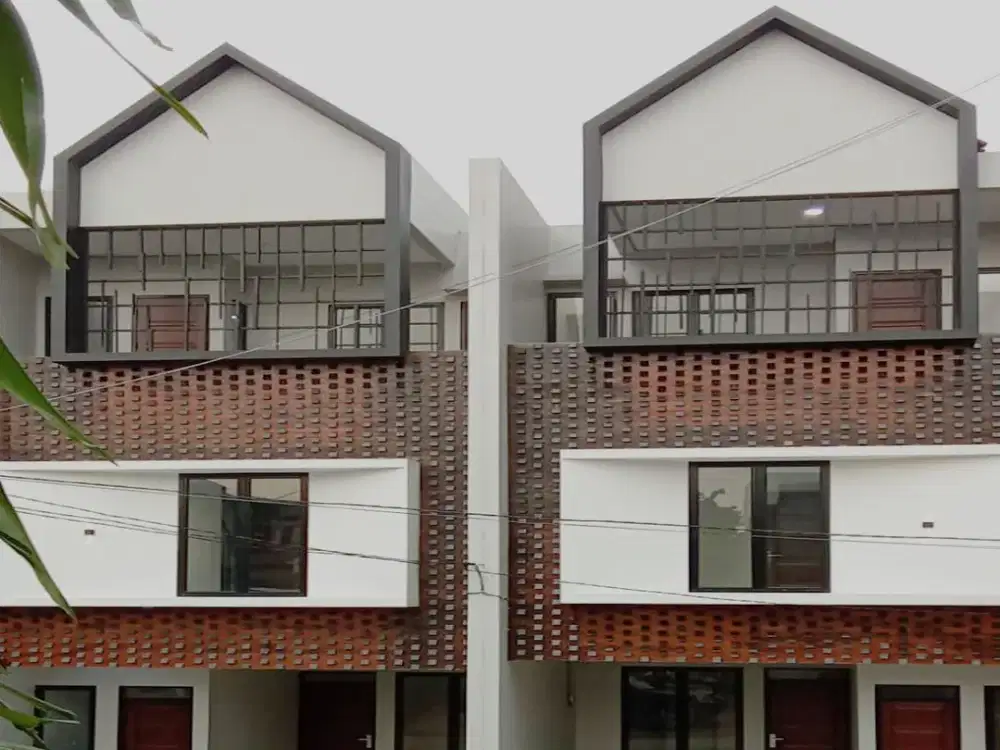 THE APARTHOUSE PEJATEN