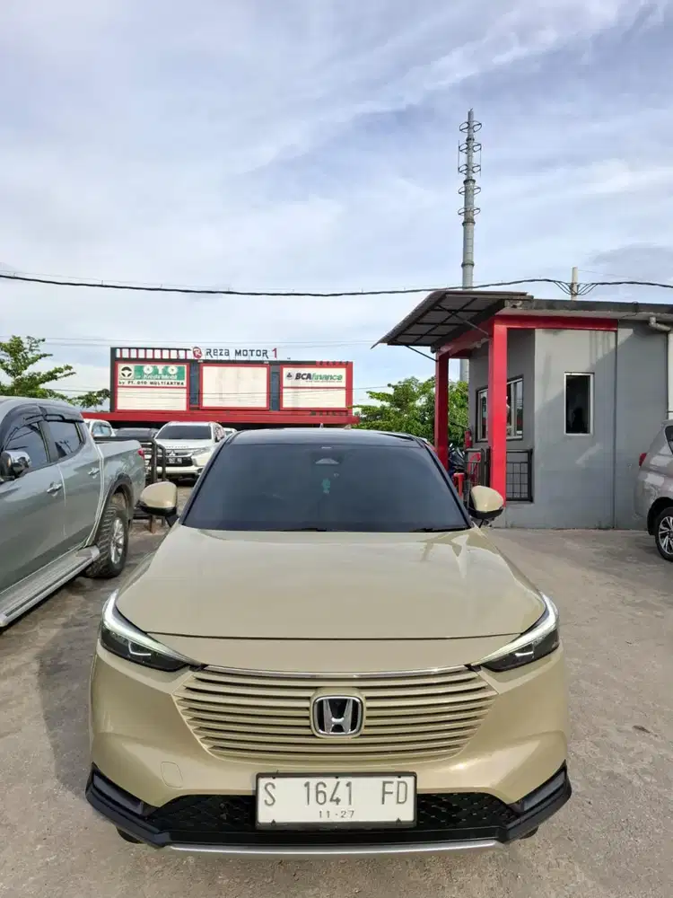 HRV 2022 SE 2tone matic. Km 24rb antik