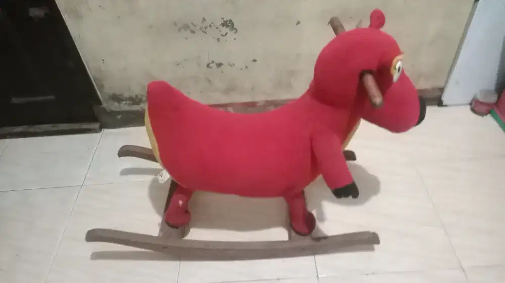 Mainan anak kuda kudaan goyang