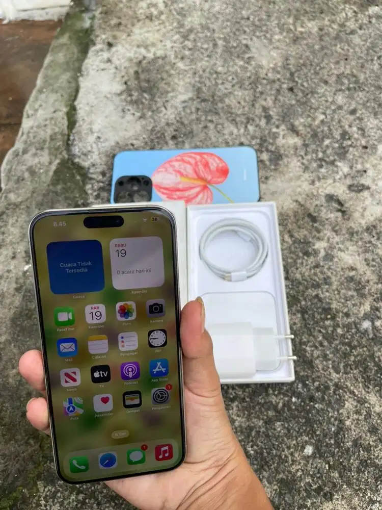 iPhone 15 Pro Max 256GB Digimap Fullset + Adaptor siap pakai