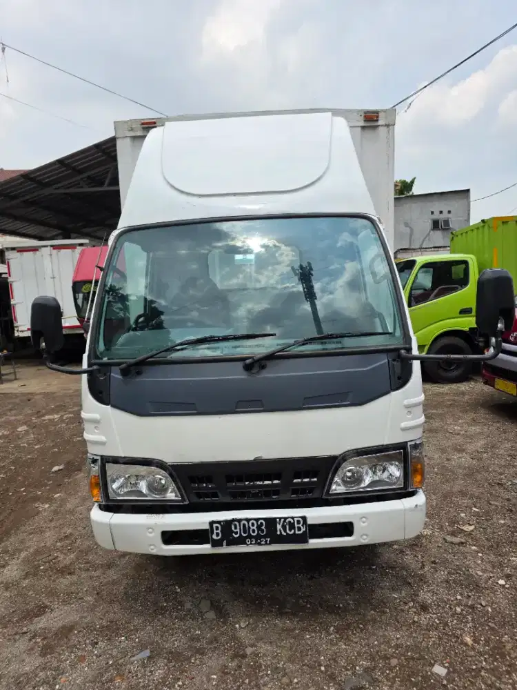 Isuzu elf nkr 71 125ps thn 2012