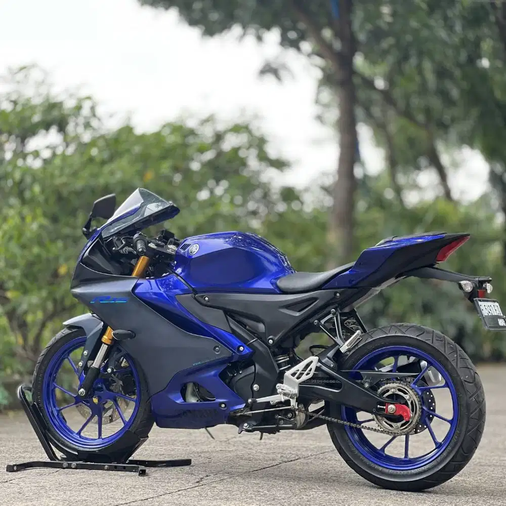 YAMAHA R15 V4 BIRU 2023 KM 10K PAJAK PANJANG FULL MULUS