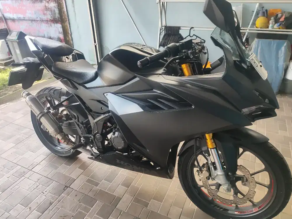 Honda CBR 150 R 2022