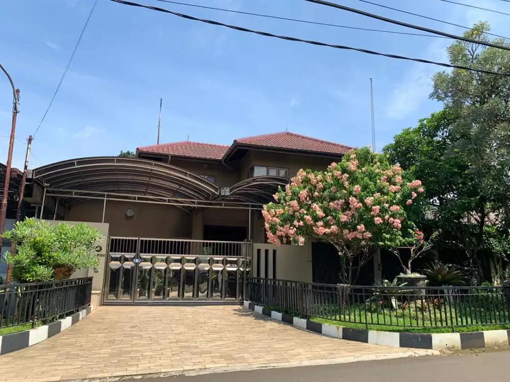 Di jual melalui lelang Rumah Mewah di Bogor