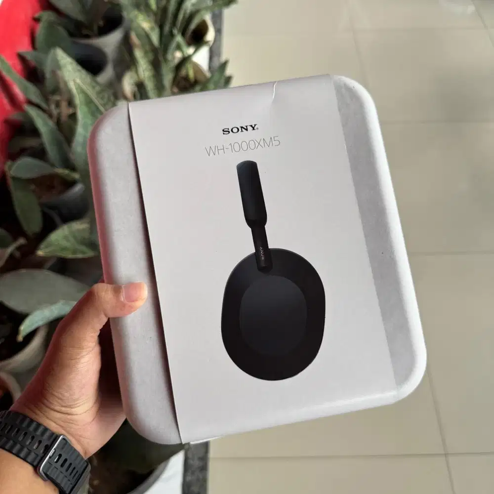 Sony WH-1000XM5 Hitam Baru