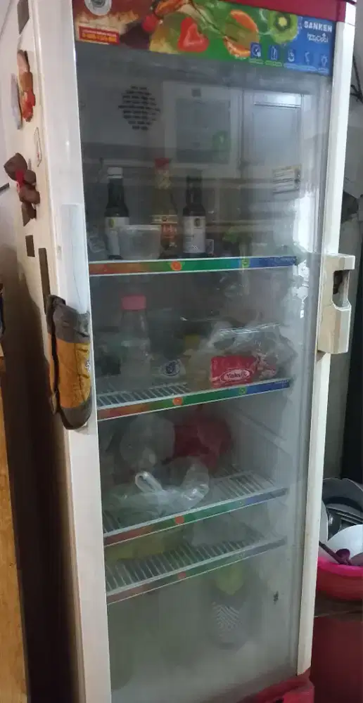 SHOWCASE SANKEN 5 TINGKAT