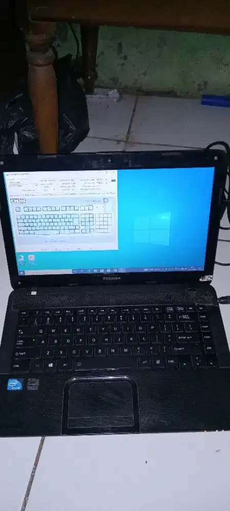 Toshiba c 800 ram 4gb hdd 320gb intel celeron bandel siap kerja