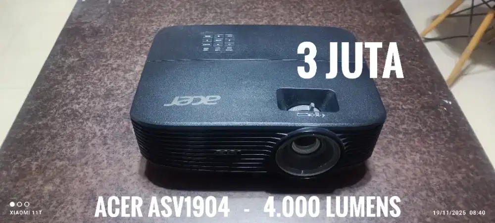 Acer ASV1904. Proyektor 4.000 Lumens. Ex Kantor