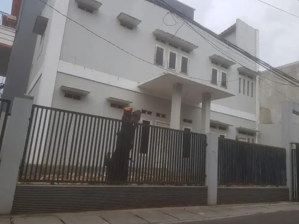 Dijual Rumah Hoek 2 Lantai Di Bangun Cipta Sarana Pegangsaan Dua