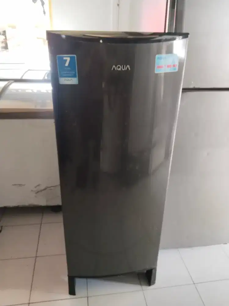 Kulkas Aqua 1 pintu