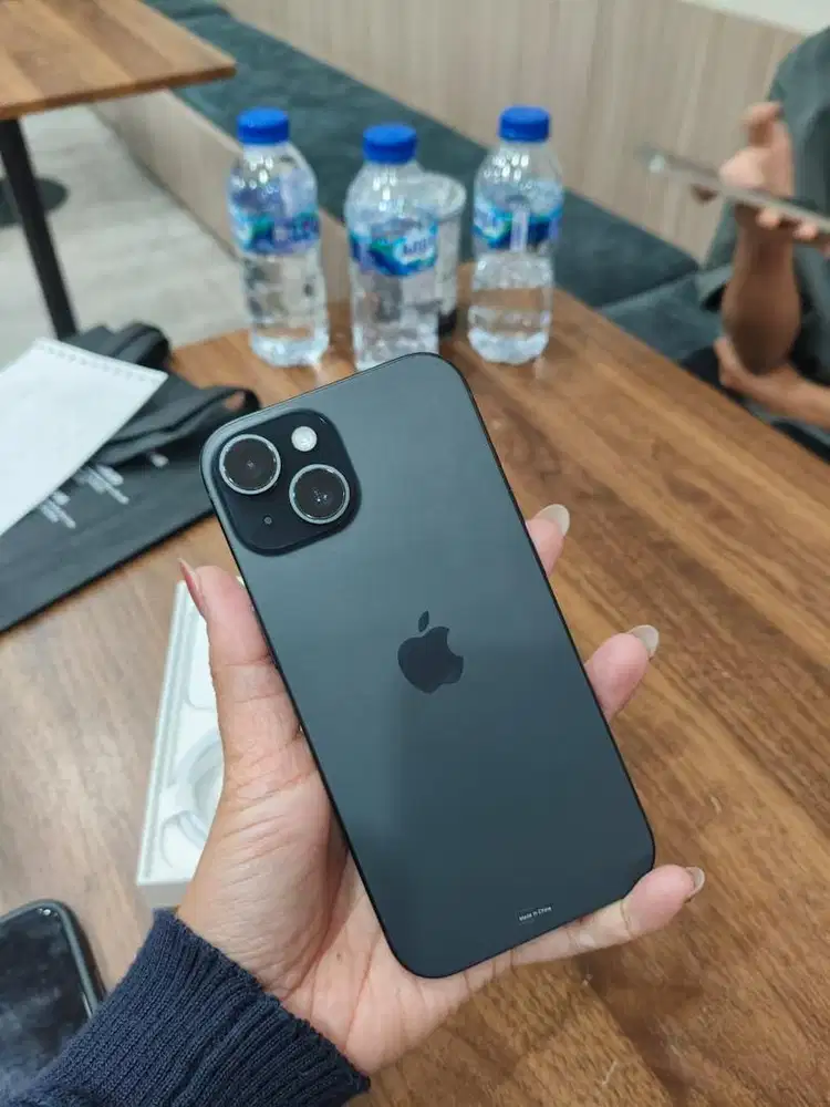 Promo cicilan iphone 15 128 black