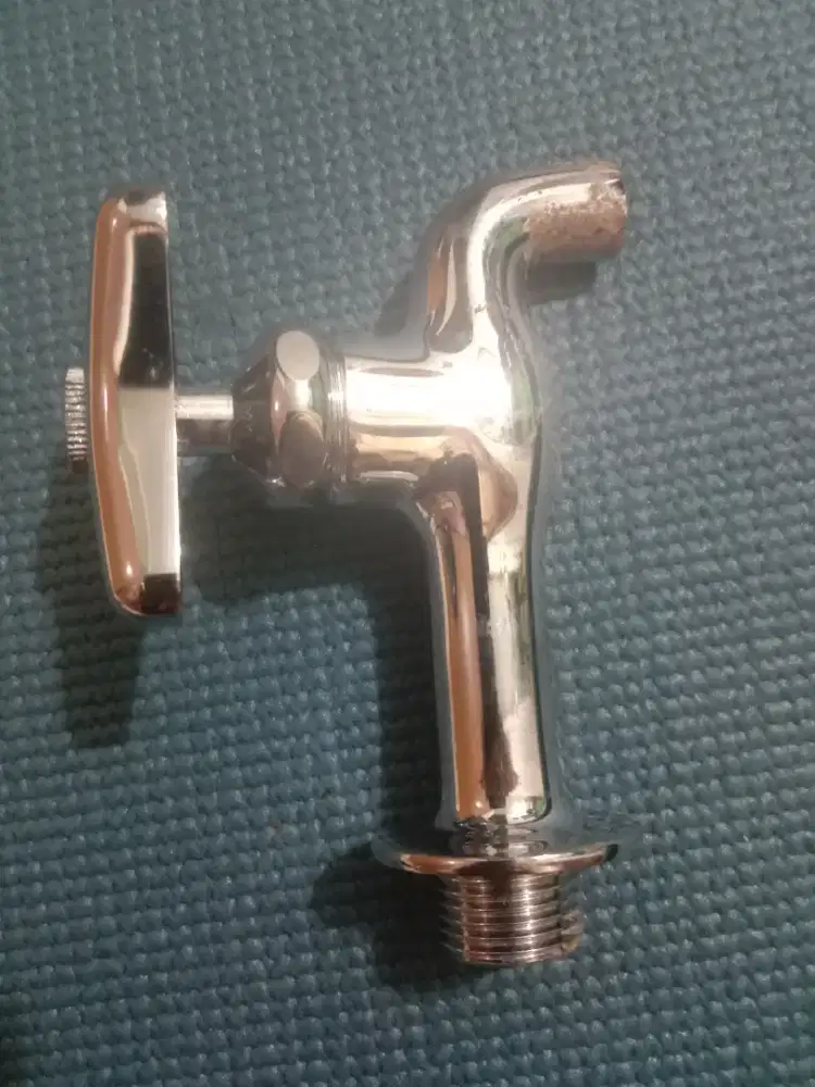 KRAN BESI UKURAN 1/2